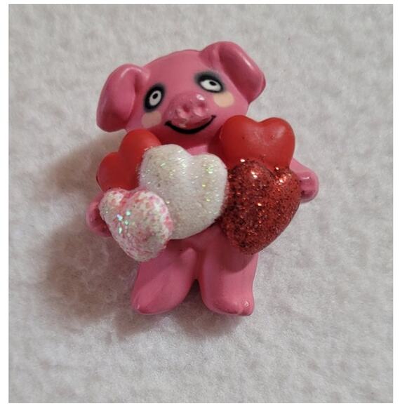 S Lehman 1984 Pink Pig Holding Hearts Glitter Brooch Pin Kawaii Twee Eclectic - Picture 8 of 8